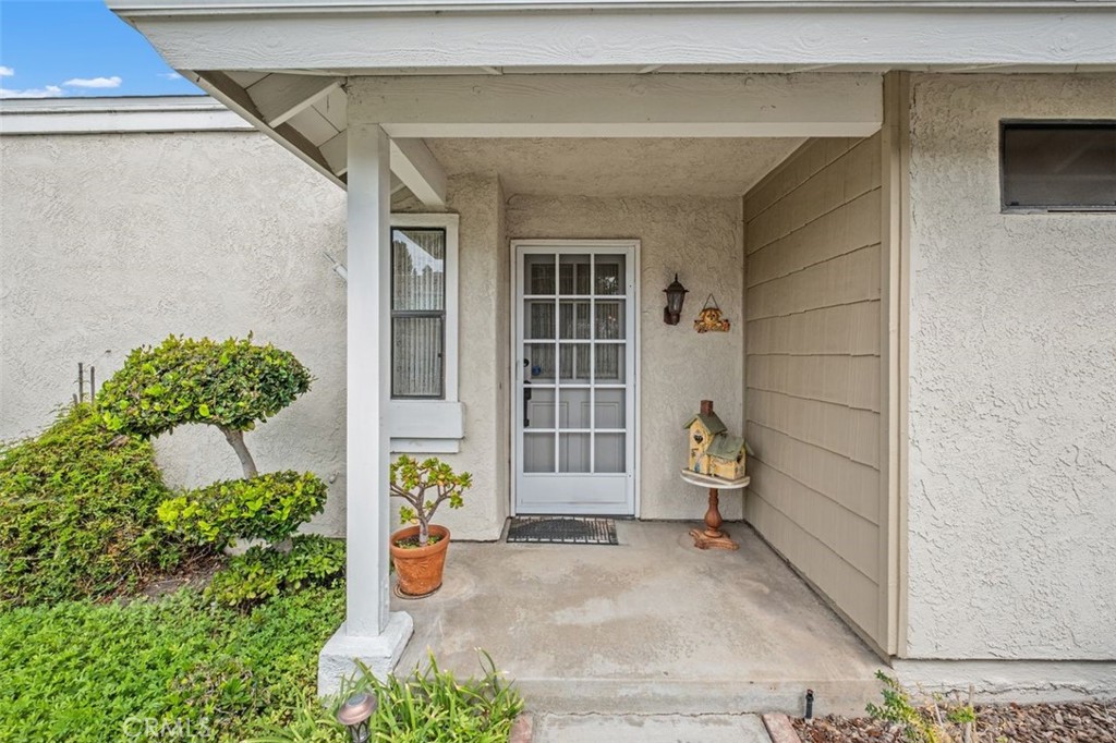 43 Riverstone