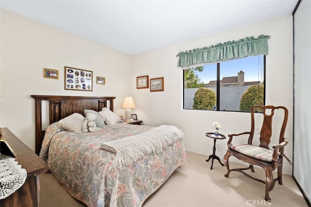 43 Riverstone