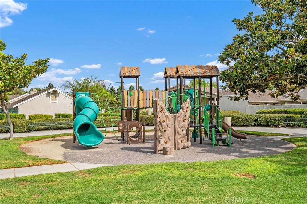 43 Riverstone
