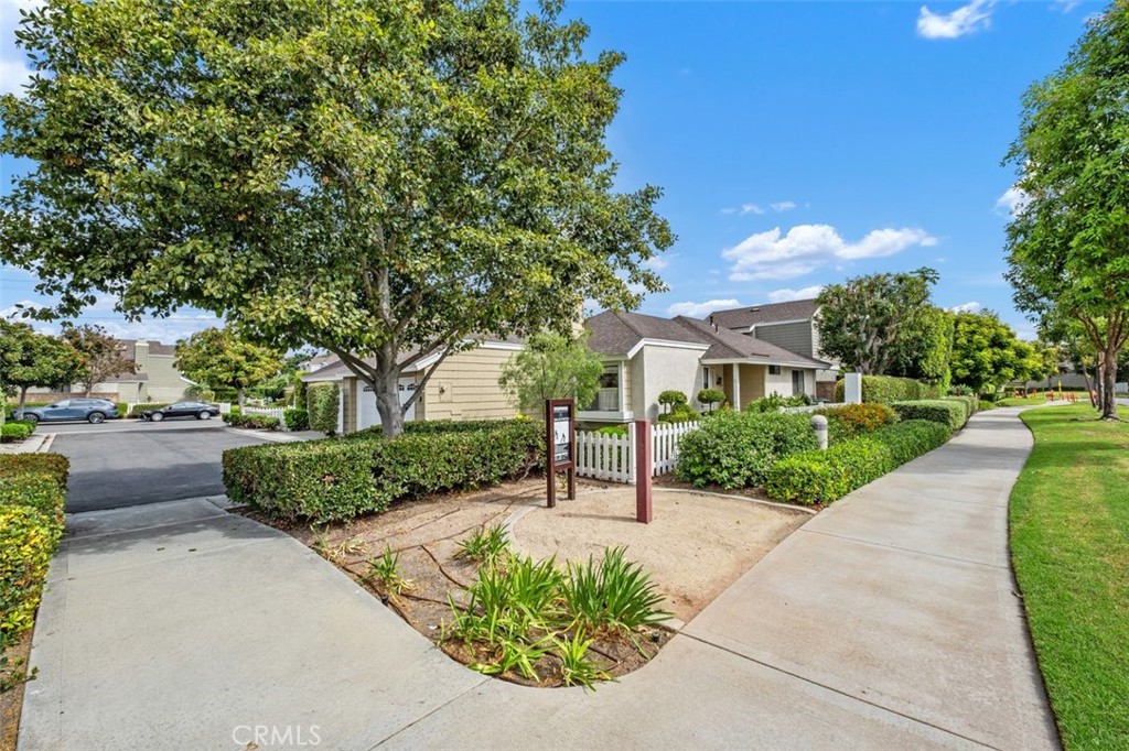 43 Riverstone