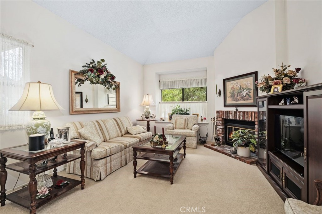 43 Riverstone