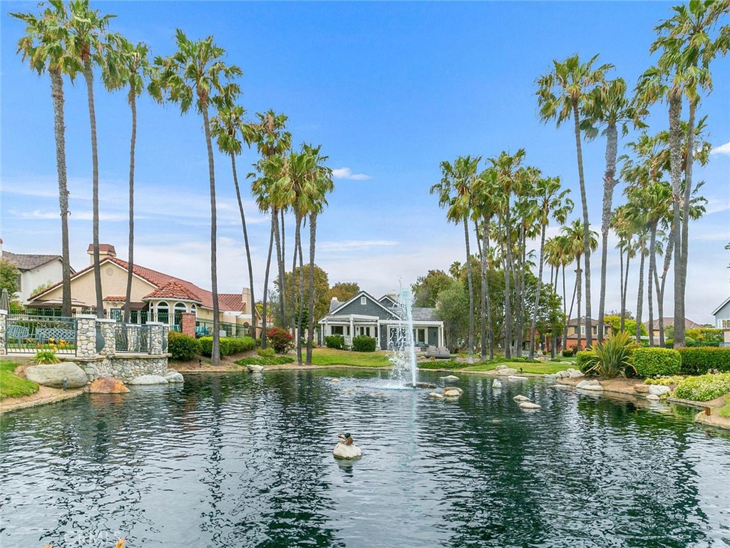 6051 Shadowbrook Circle