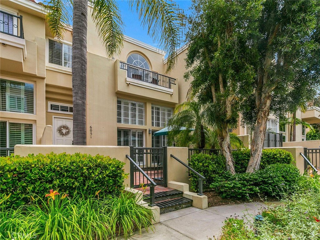 6051 Shadowbrook Circle