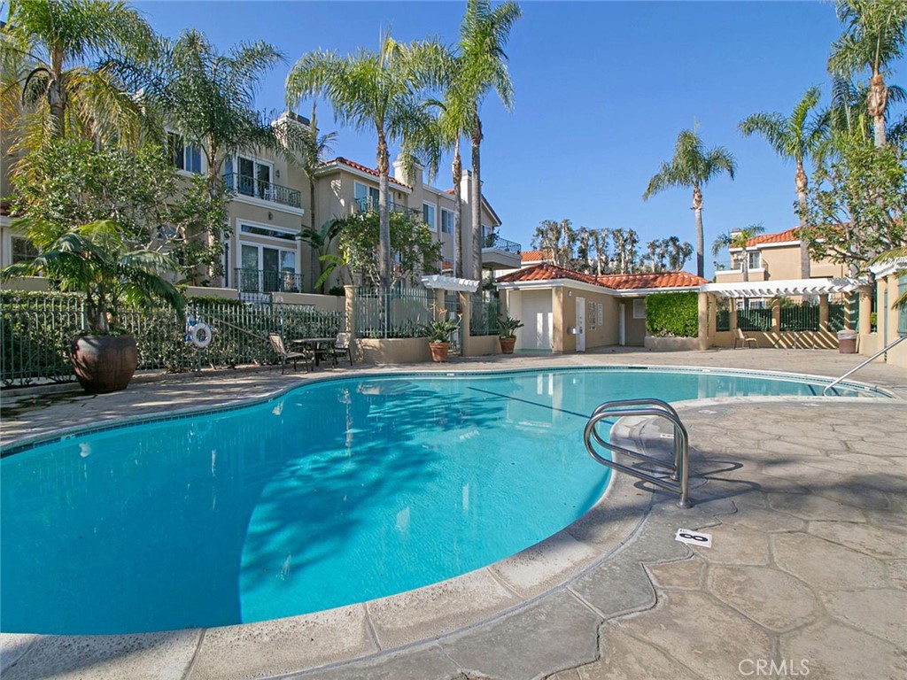 6051 Shadowbrook Circle