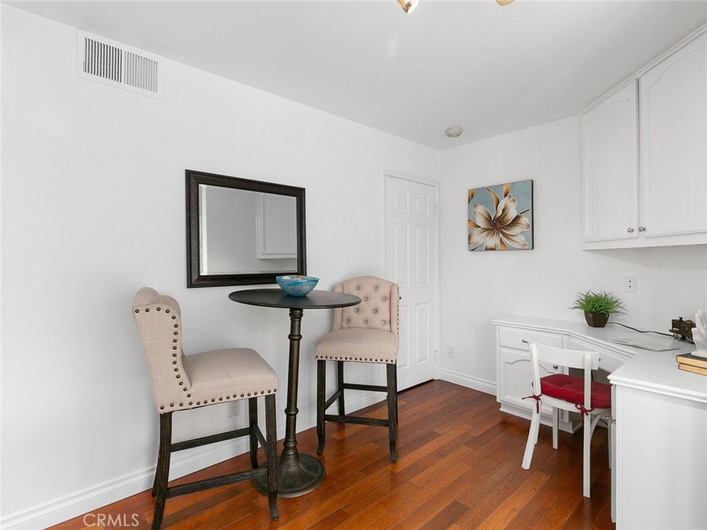 6051 Shadowbrook Circle