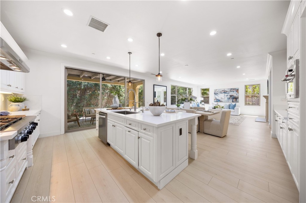 70 Weston