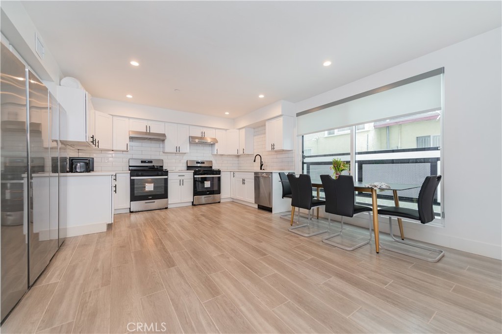 5652 La Mirada Avenue