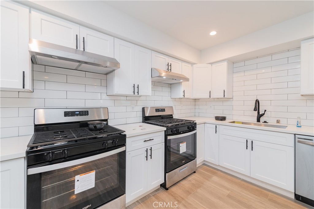 5652 La Mirada Avenue