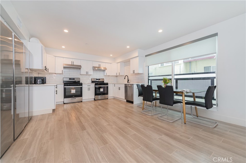 5652 La Mirada Avenue