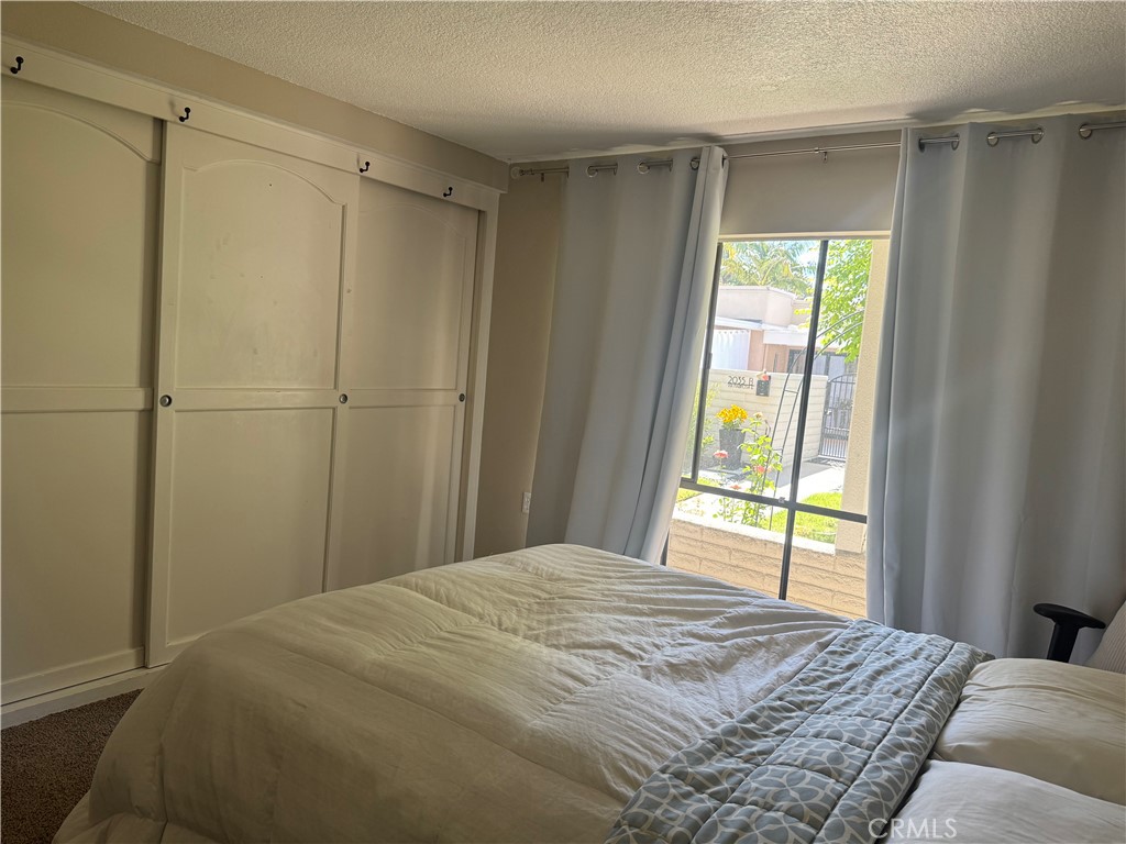 2037 Via Mariposa East C