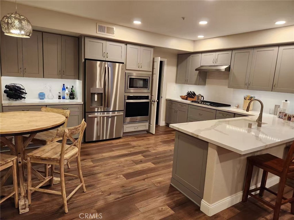 1509 Avenida De Nogales