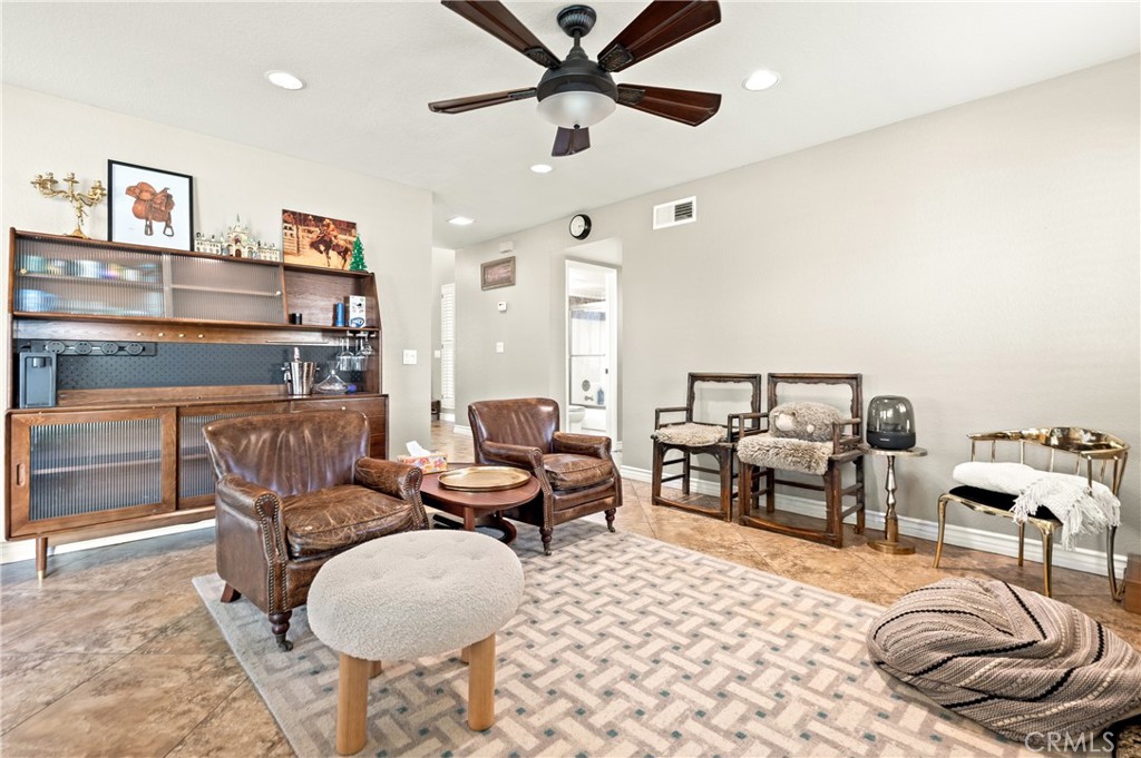6933 Stanislaus