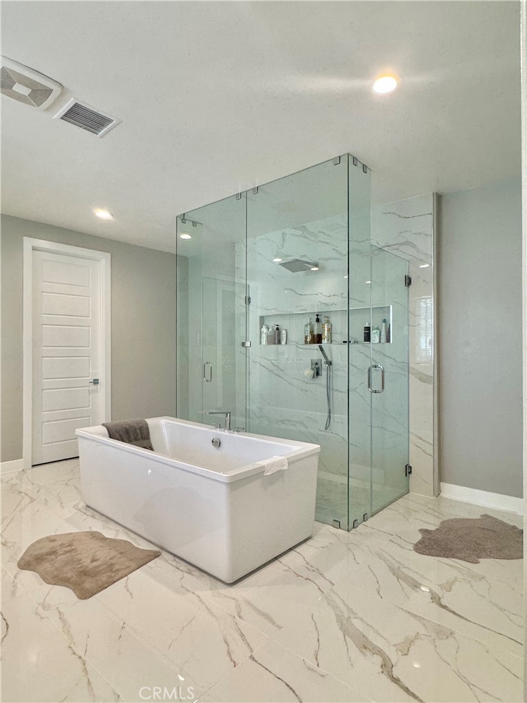 20401 W Aberdeen Lane