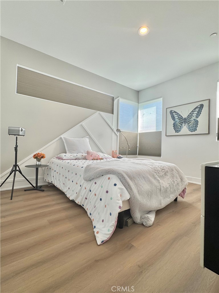 20401 W Aberdeen Lane