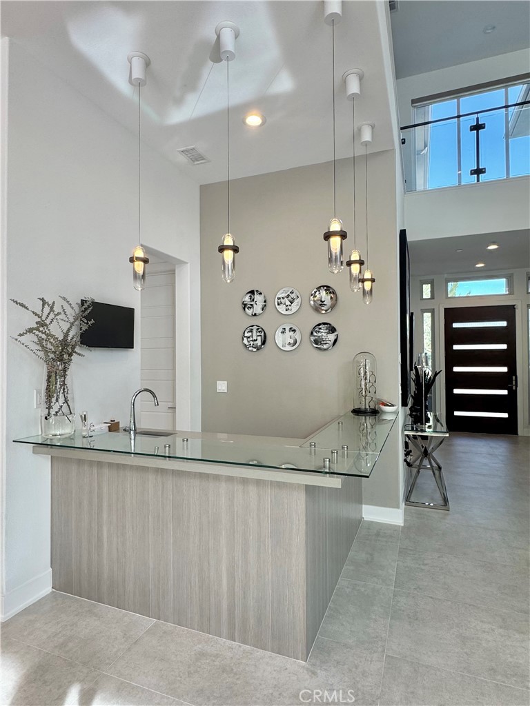 20401 W Aberdeen Lane