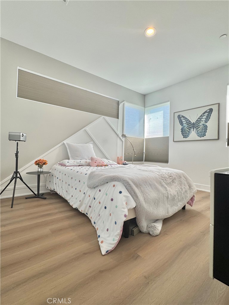 20401 W Aberdeen Lane