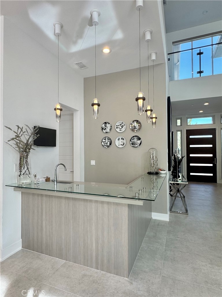 20401 W Aberdeen Lane