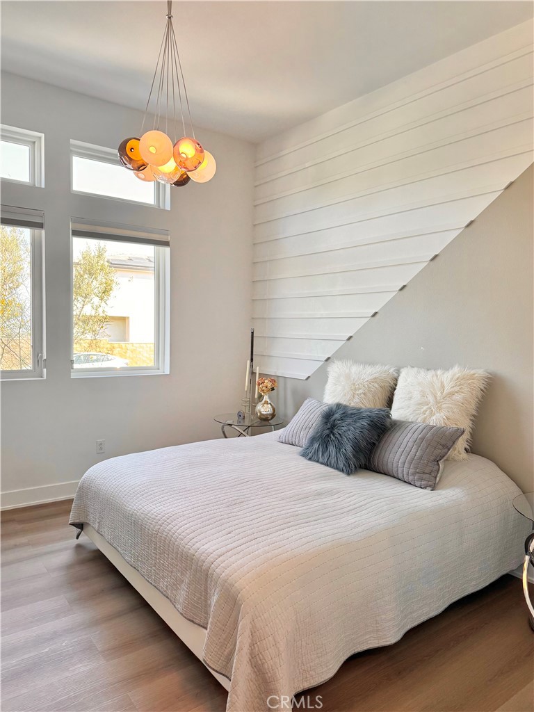 20401 W Aberdeen Lane