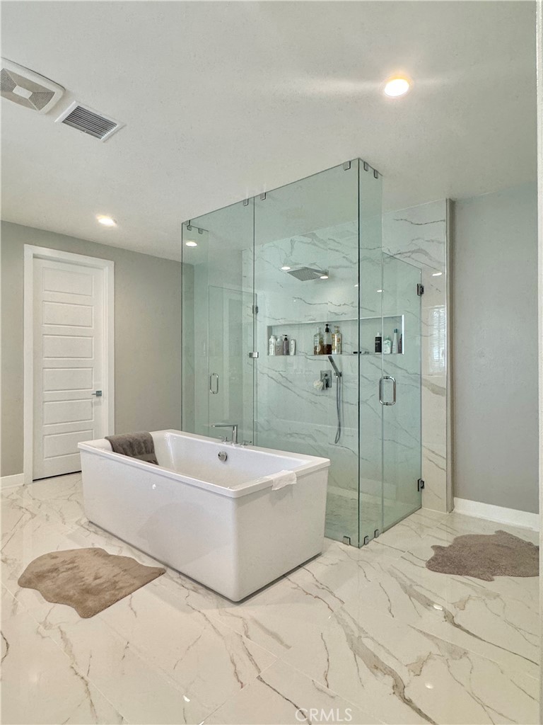 20401 W Aberdeen Lane