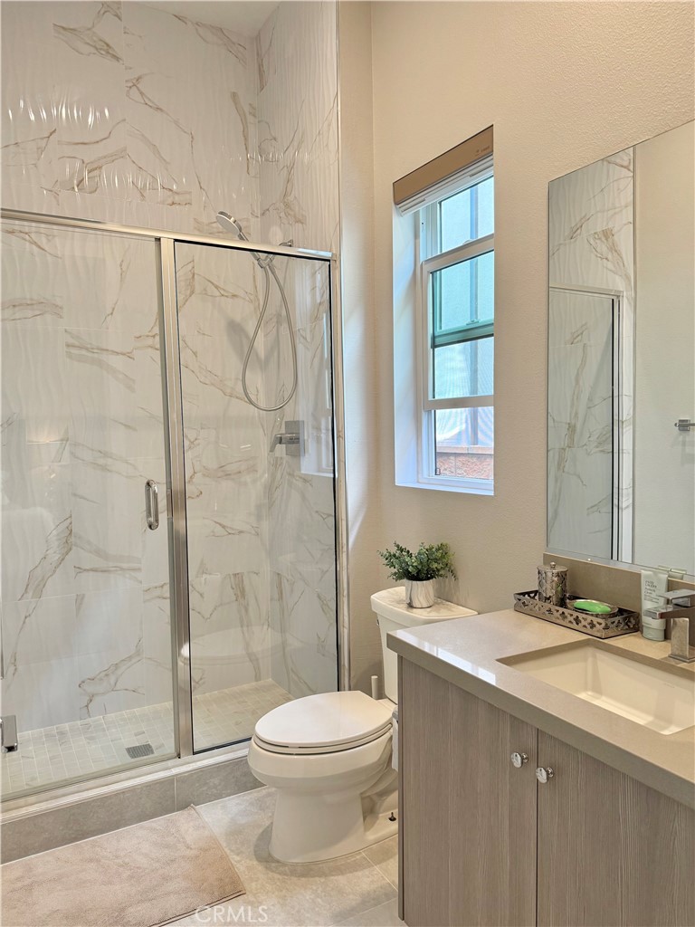 20401 W Aberdeen Lane