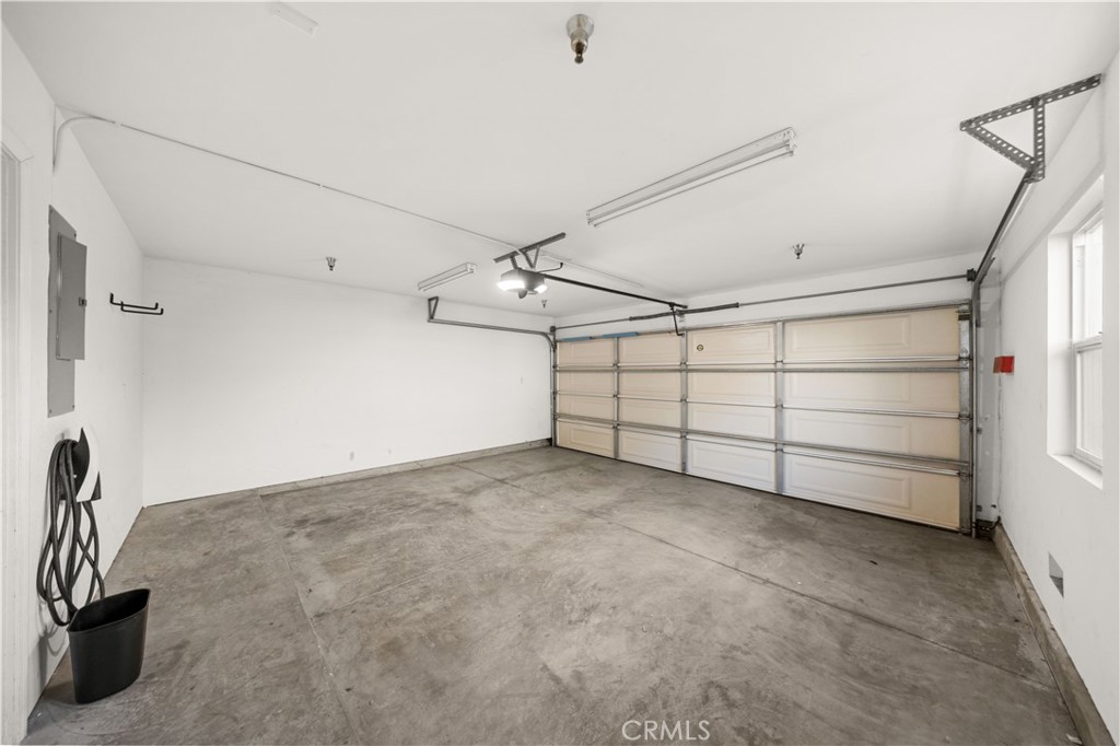 78 N Sierra Bonita Avenue 2