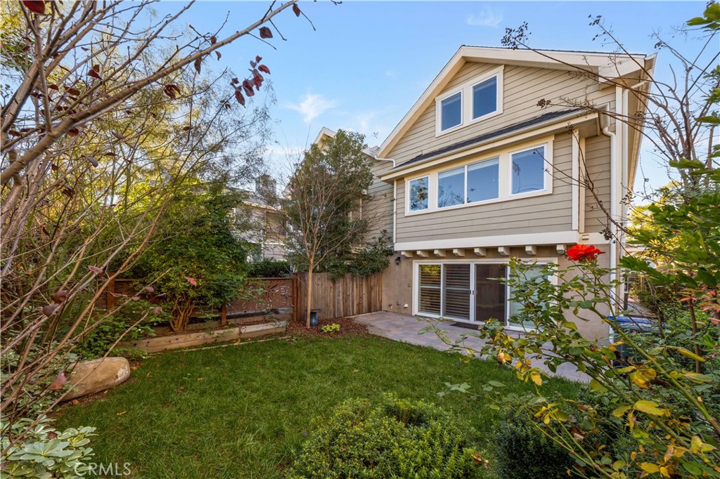 78 N Sierra Bonita Avenue 2