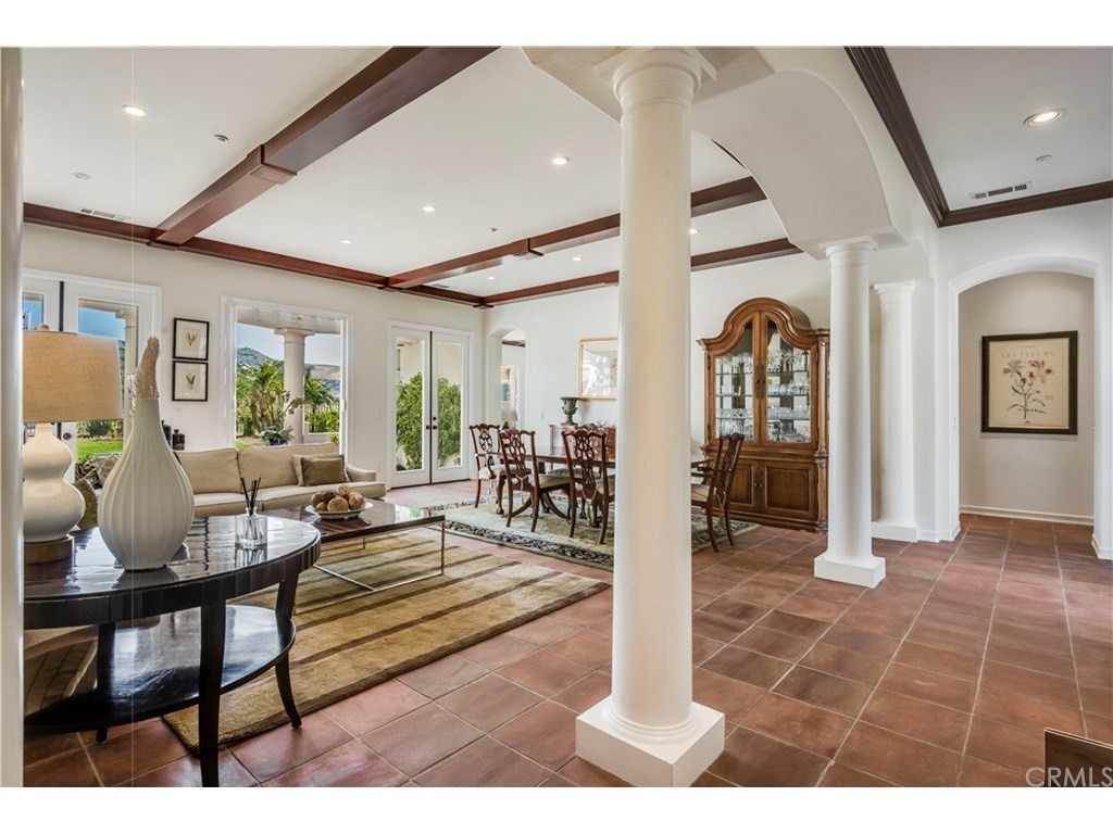 440 Tangerine Place