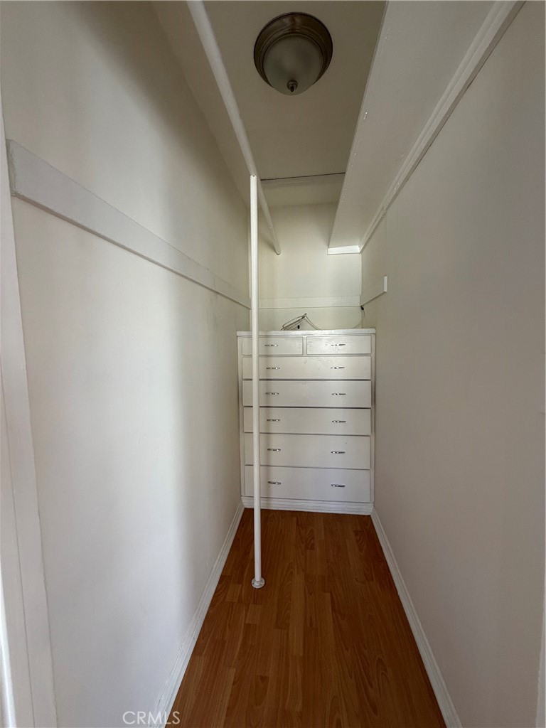 209 S Reeves