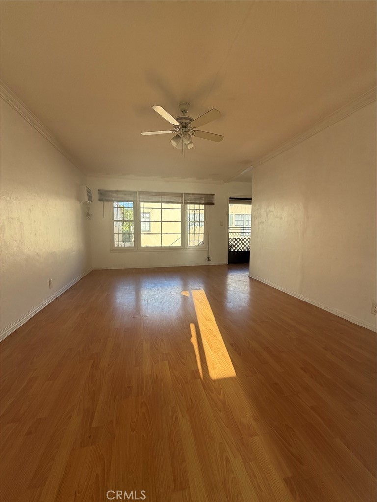 209 S Reeves