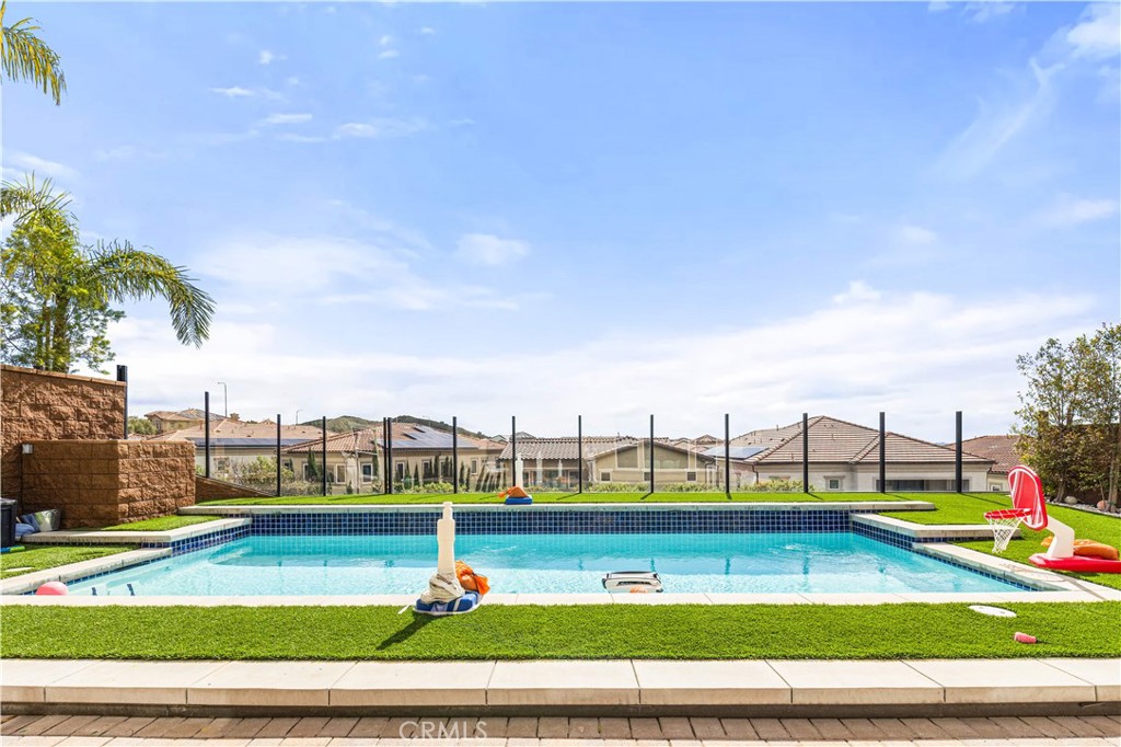 20564 W Bluebird Court