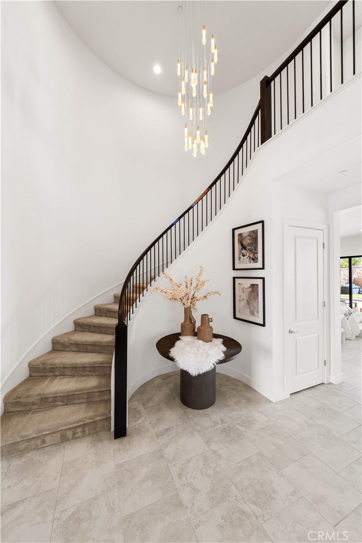 20564 W Bluebird Court