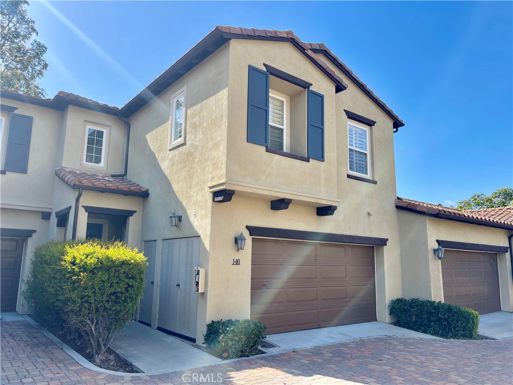 140 Paseo Vista