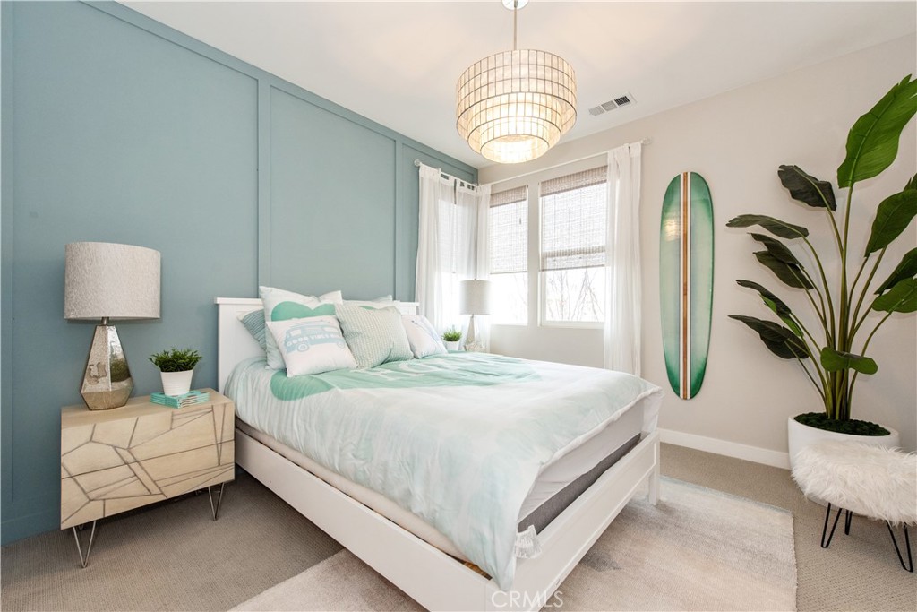551 Serrano Summit