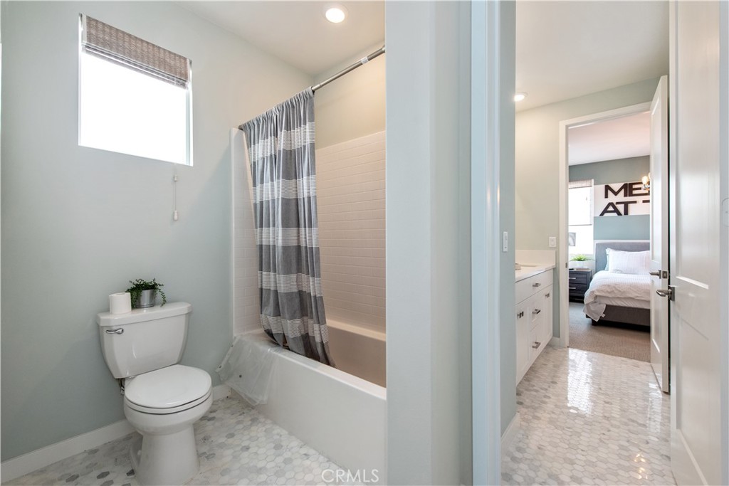 551 Serrano Summit