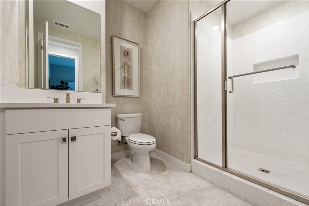 551 Serrano Summit