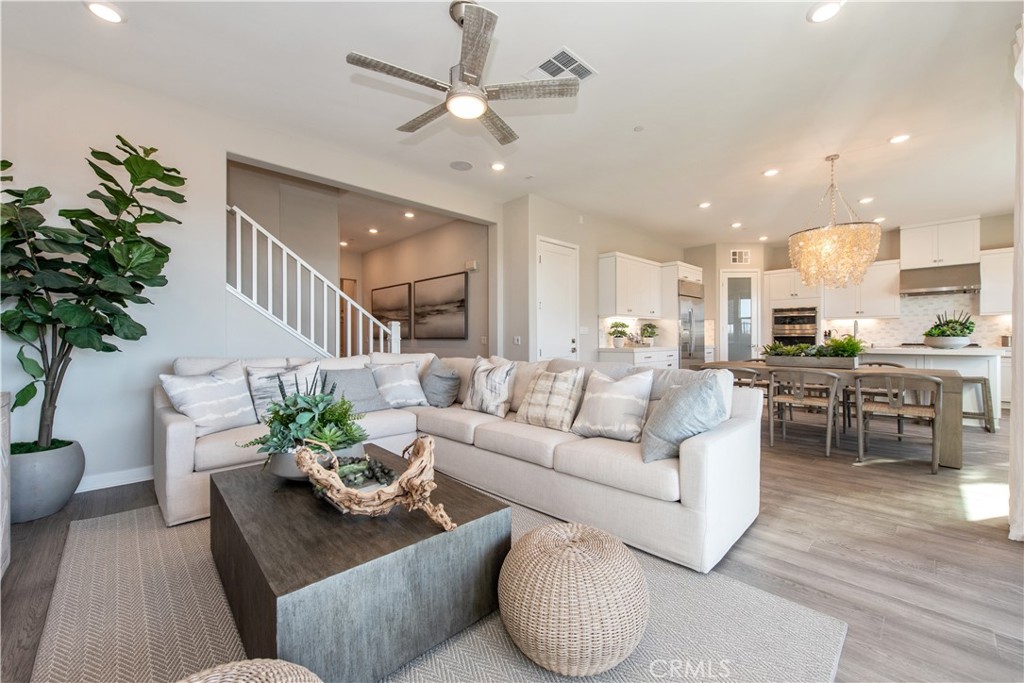 551 Serrano Summit