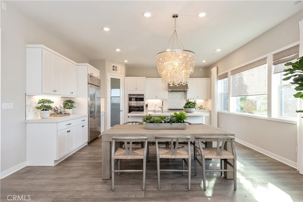 551 Serrano Summit