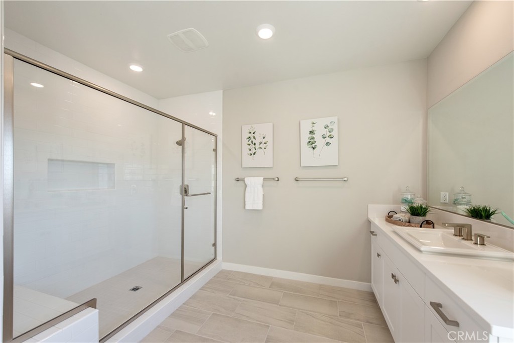 551 Serrano Summit