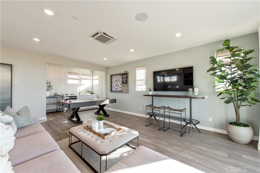 551 Serrano Summit