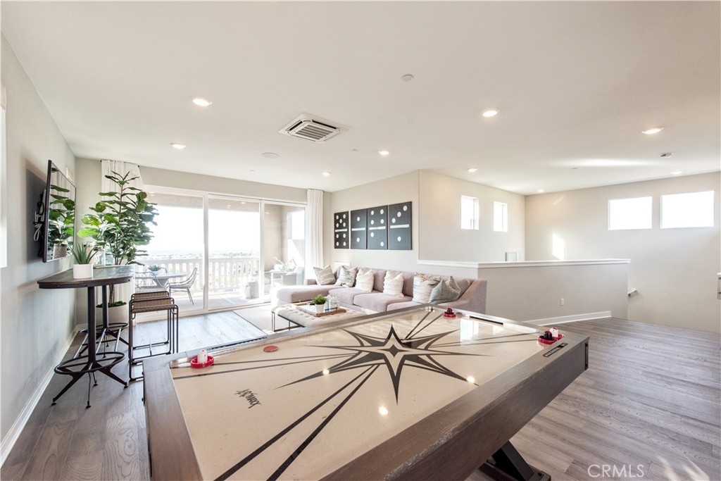 551 Serrano Summit