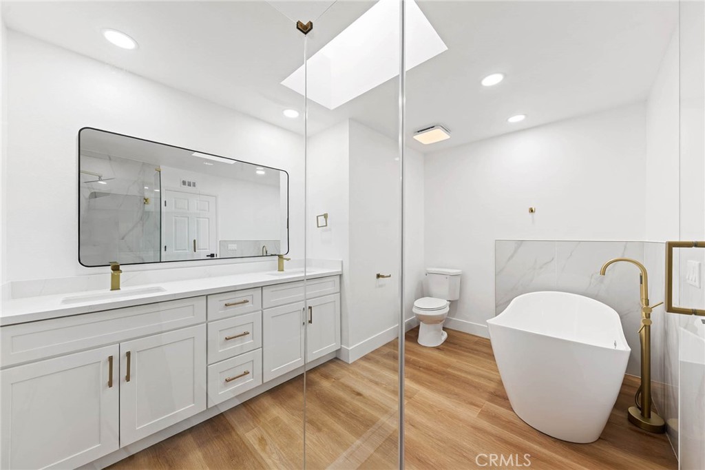 27001 Calle Esperanza