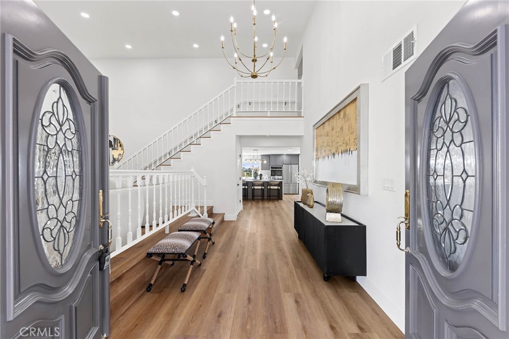 27001 Calle Esperanza