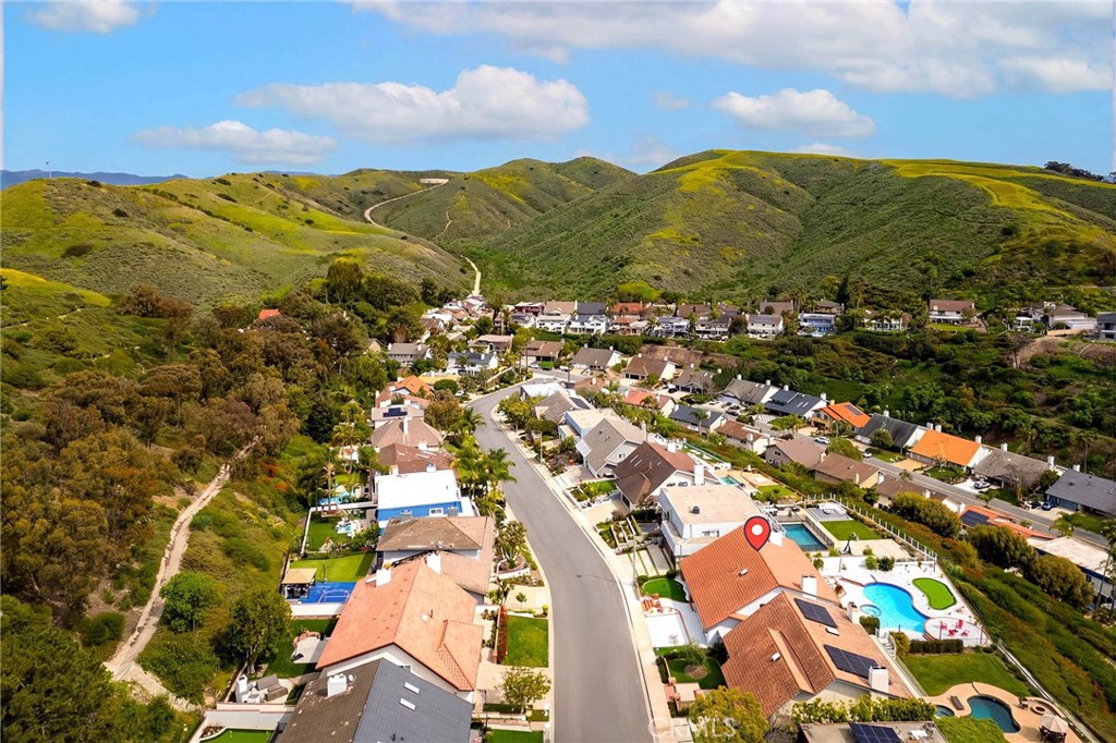 27001 Calle Esperanza