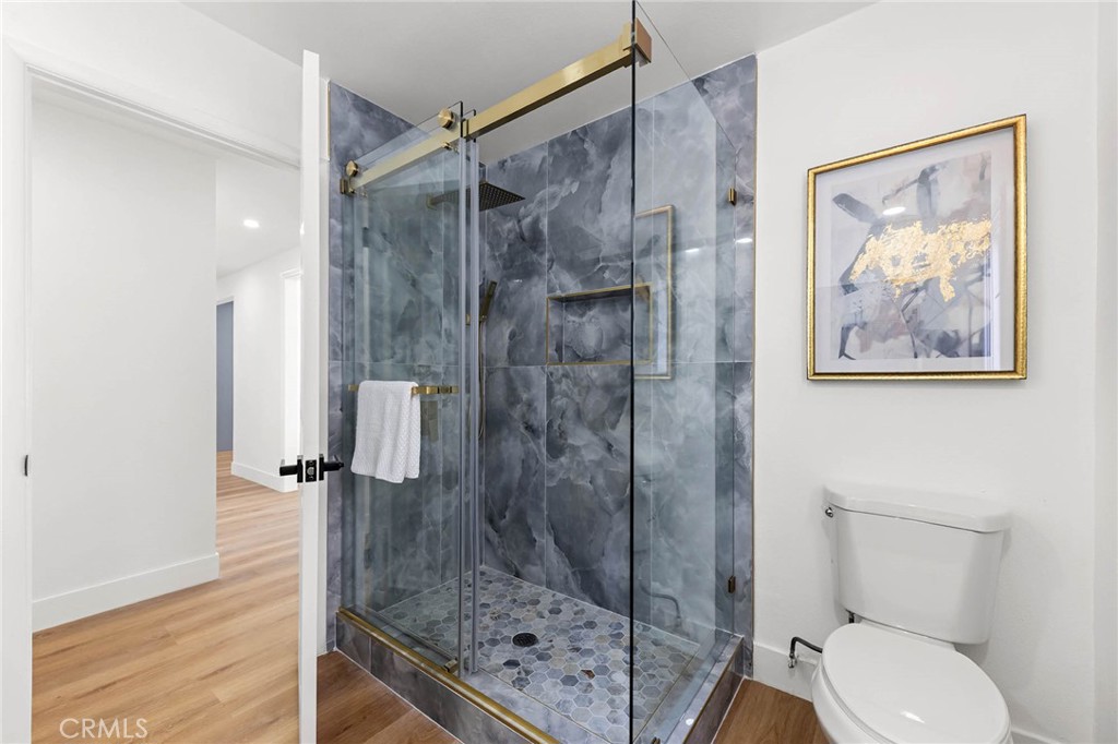 27001 Calle Esperanza