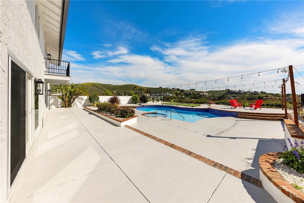 27001 Calle Esperanza