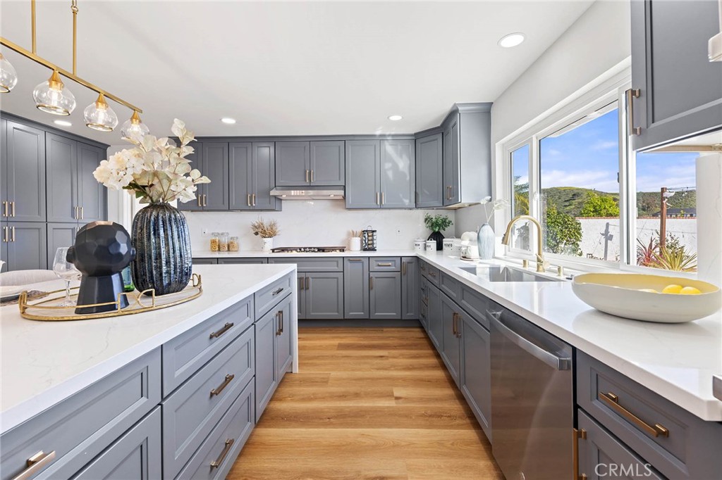 27001 Calle Esperanza