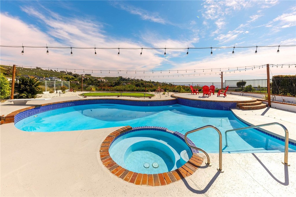 27001 Calle Esperanza