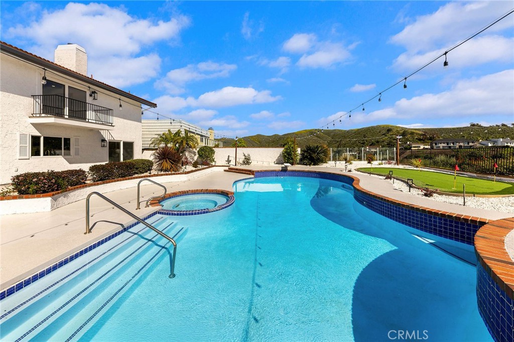 27001 Calle Esperanza