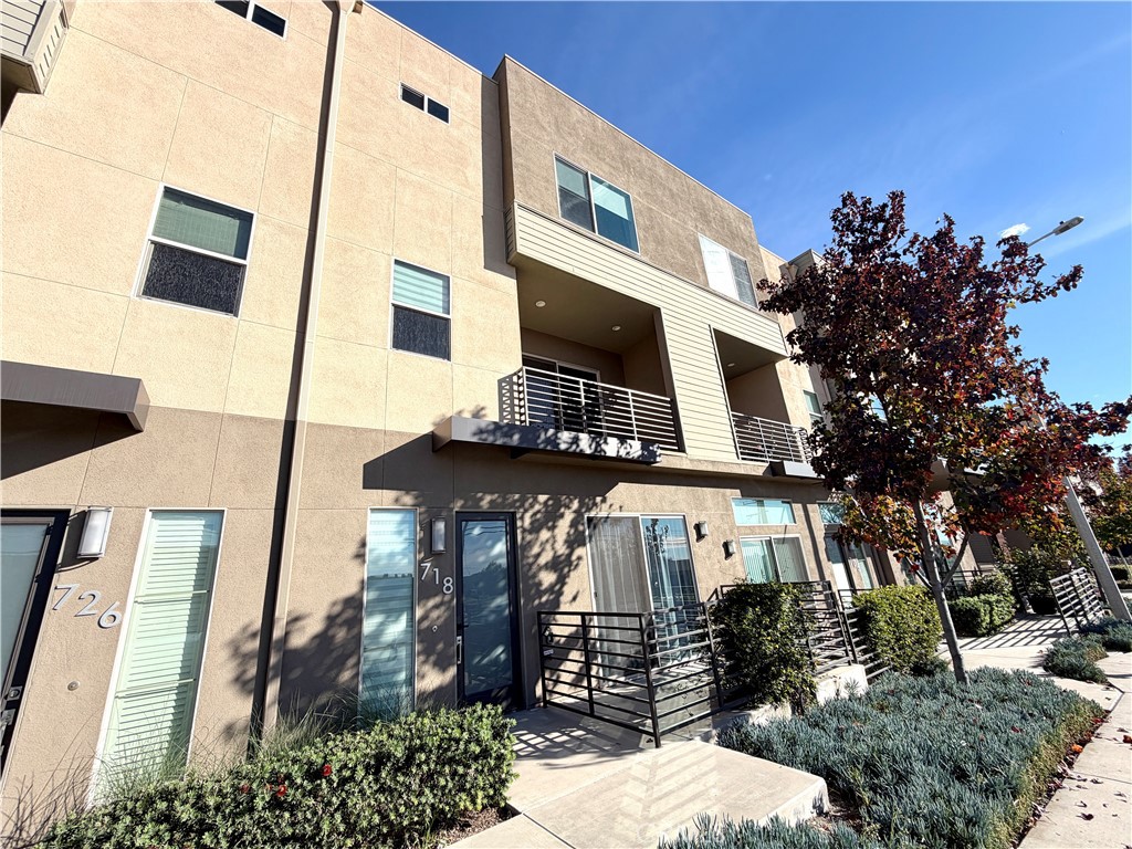 718 Central Avenue