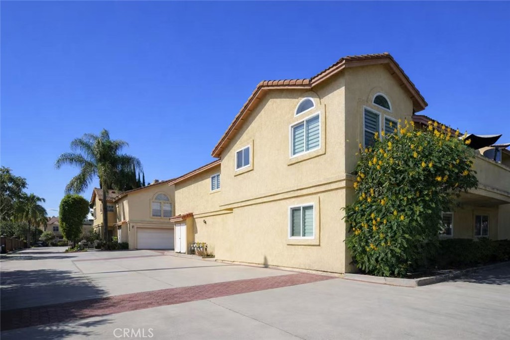 14045 Anderson Street 1/2